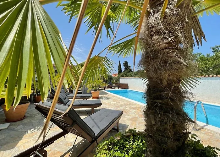 Holiday Bukovac بولا