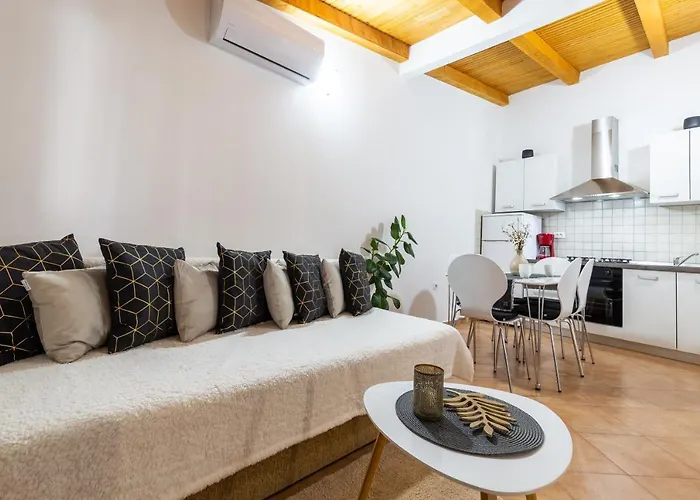 Holiday Bukovac بيت للعطل