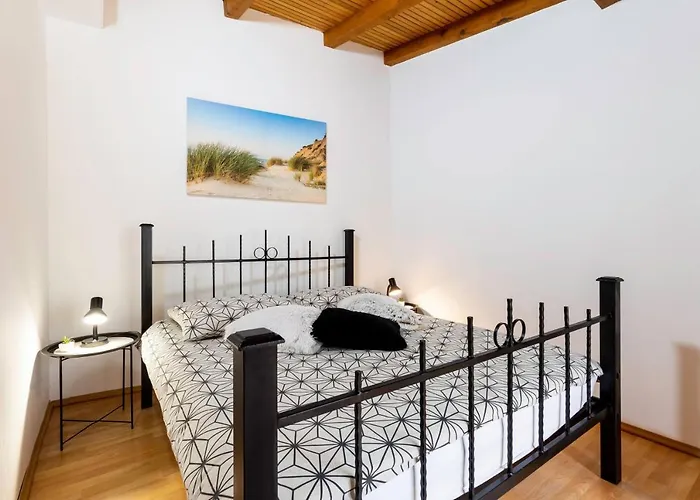 Holiday Bukovac بيت للعطل *